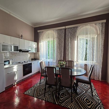 Apartman Prvi Red Do Mora Crikvenica Exterior foto