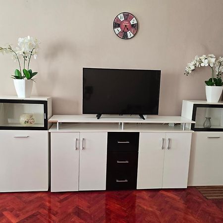 Apartman Prvi Red Do Mora Crikvenica Exterior foto