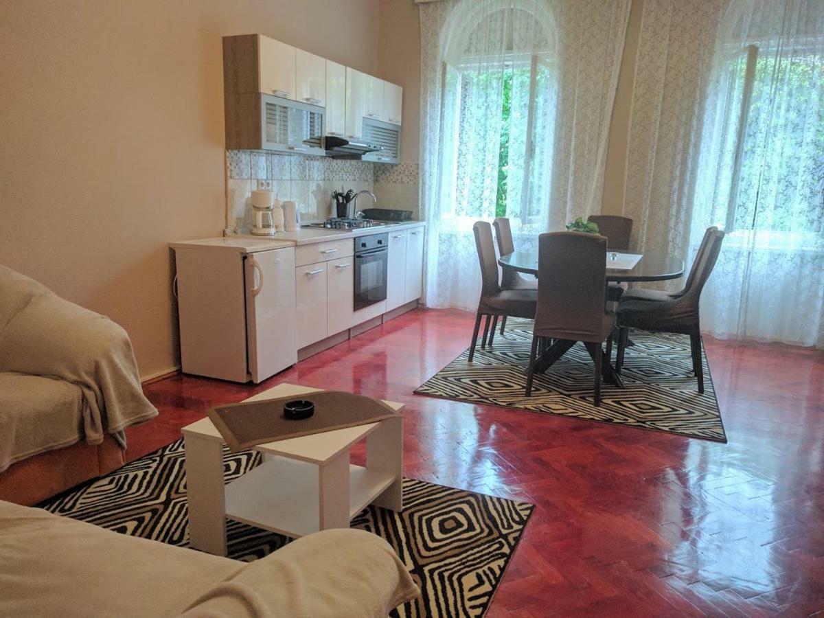 Apartman Prvi Red Do Mora Crikvenica Exterior foto
